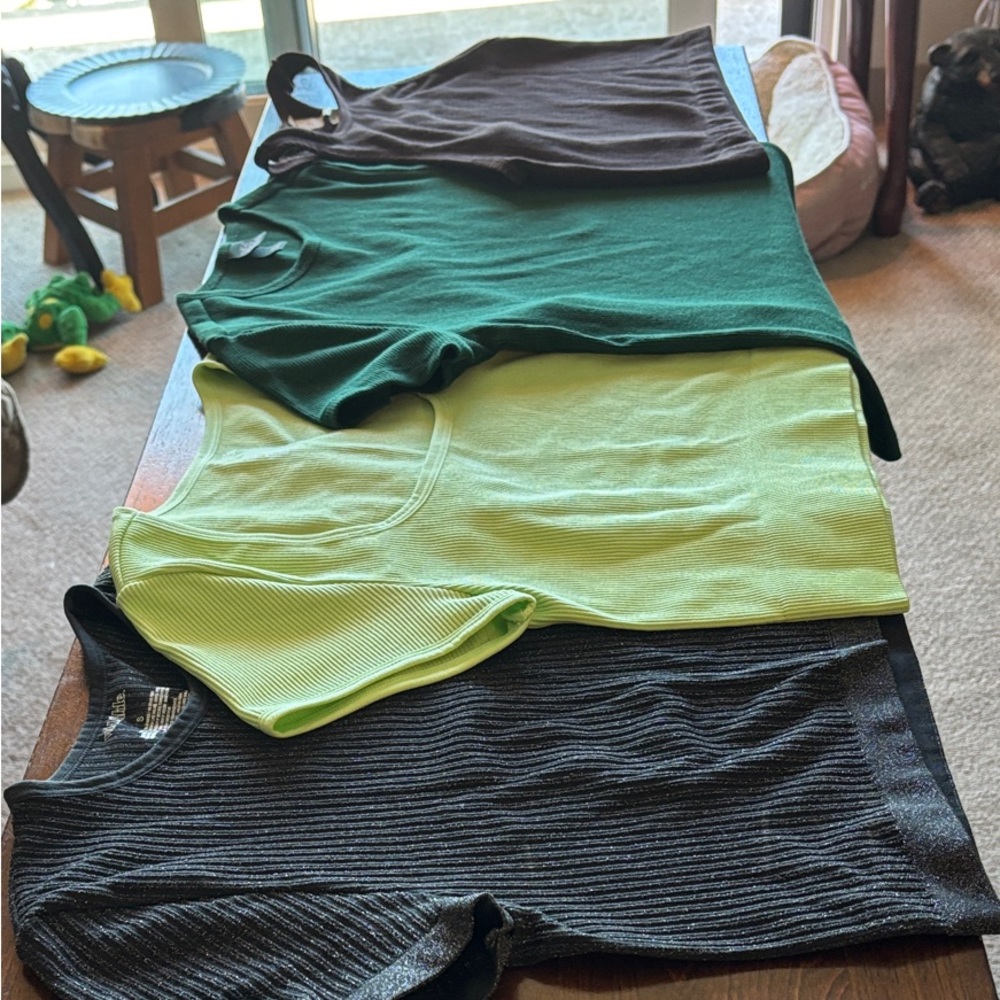 Lot of 10 tops Ribbed TeeBlack, Lime, Forest, Brown sz S&M